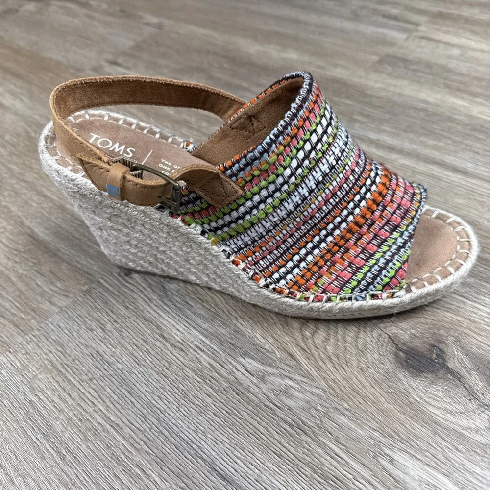 Toms Women's 8.5 US‎ Monica Mule Wedge Heeled Sandals Cherry Tomato Global Woven